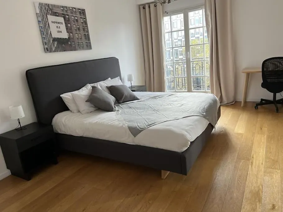 Quartier Grande Armee 100 M2 דירה *